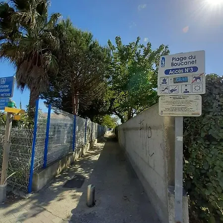 Apartment T2bis Les Yuccas 200 M Du Boucanet Rive Droite Grau Du Roi Ideal 2-4 Pers 3 Etoiles Camargue Village Le Grau-du-Roi